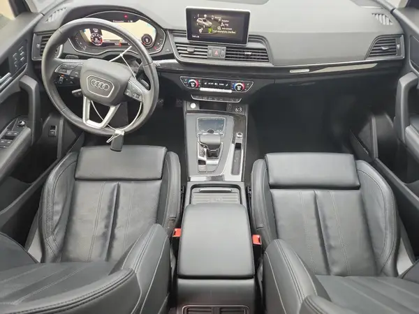 WA1CNAFY9K2042413 2019 AUDI Q5 - Image 8