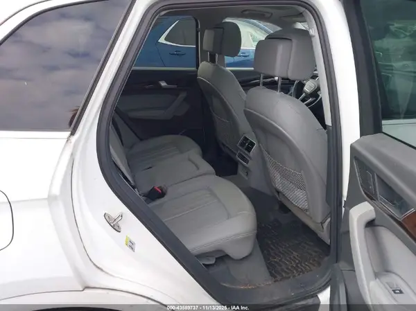 WA1CNAFY9K2087240 2019 AUDI Q5 - Image 8