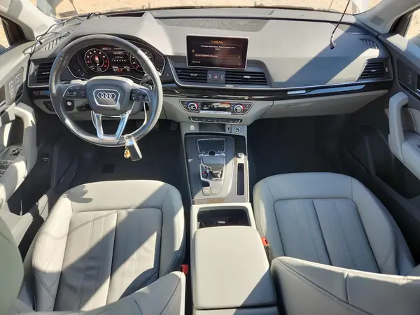 WA1CNAFY9K2105168 2019 AUDI Q5 - Image 8