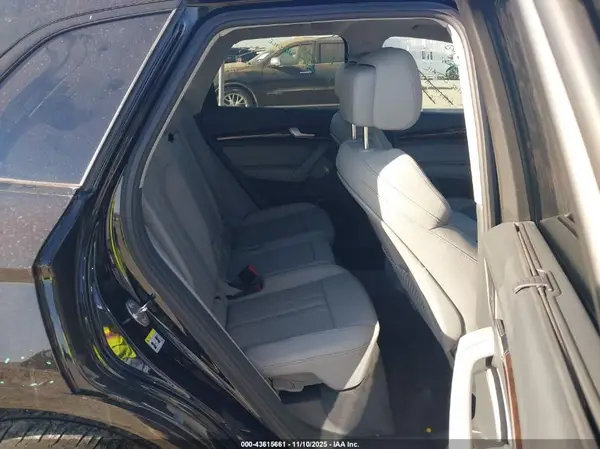 WA1CNAFY9L2004634 2020 AUDI Q5 - Image 8