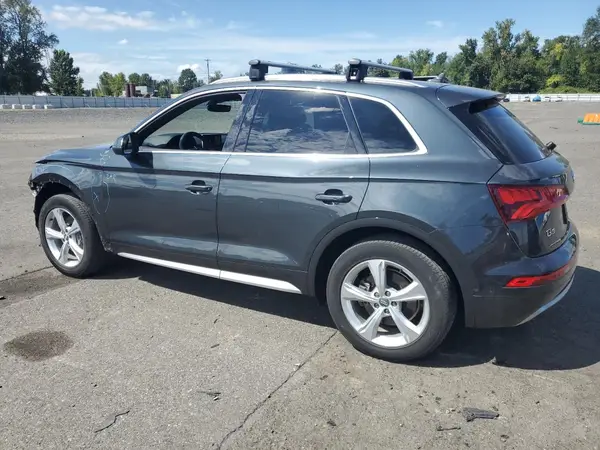WA1CNAFY9L2030277 2020 AUDI Q5 - Image 2