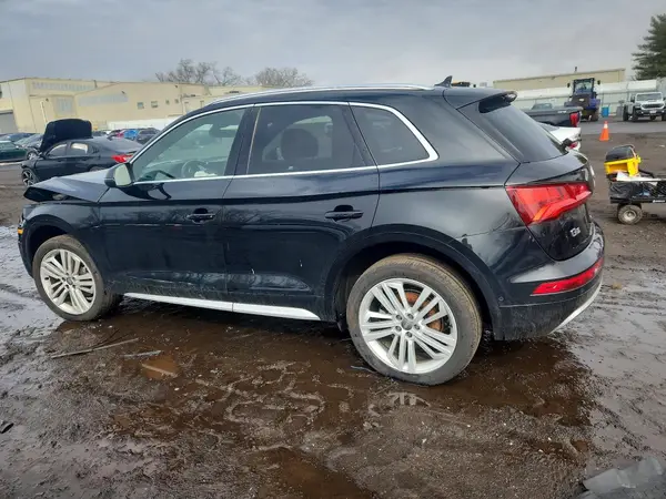WA1CNAFY9L2046169 2020 AUDI Q5 - Image 2