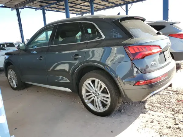 WA1CNAFYXJ2027367 2018 AUDI Q5 - Image 2
