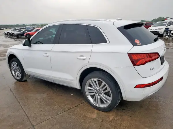 WA1CNAFYXJ2065813 2018 AUDI Q5 - Image 2