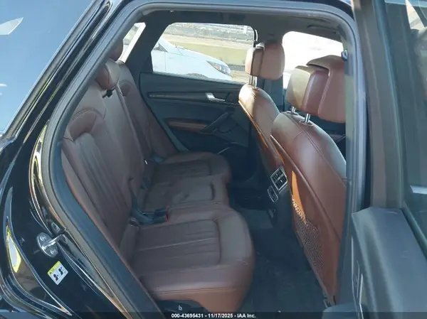 WA1CNAFYXJ2206069 2018 AUDI Q5 - Image 8