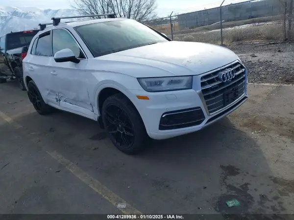 WA1CNAFYXJ2206573 2018 AUDI Q5 - Image 1
