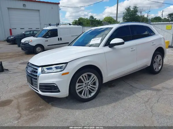 WA1CNAFYXJ2226533 2018 AUDI Q5 - Image 2