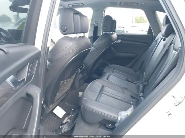 WA1CNAFYXK2056806 2019 AUDI Q5 - Image 8