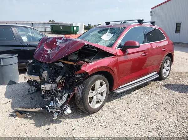 WA1CNAFYXK2113330 2019 AUDI Q5 - Image 2