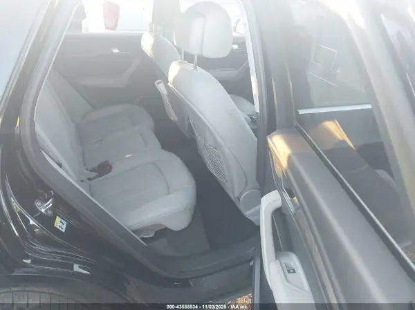 WA1CNBFY1J2018174 2018 AUDI Q5 - Image 8