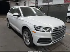 WA1CNBFY2J2024016 2018 AUDI Q5