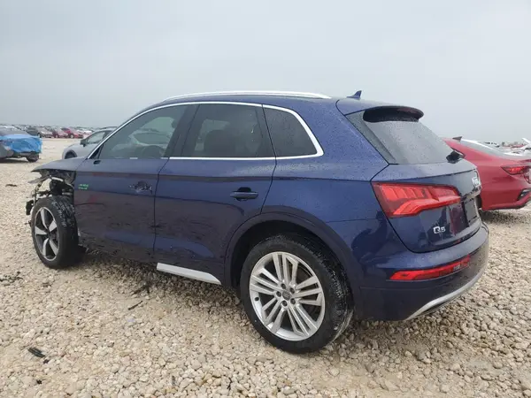 WA1CNBFY4J2054621 2018 AUDI Q5 - Image 2