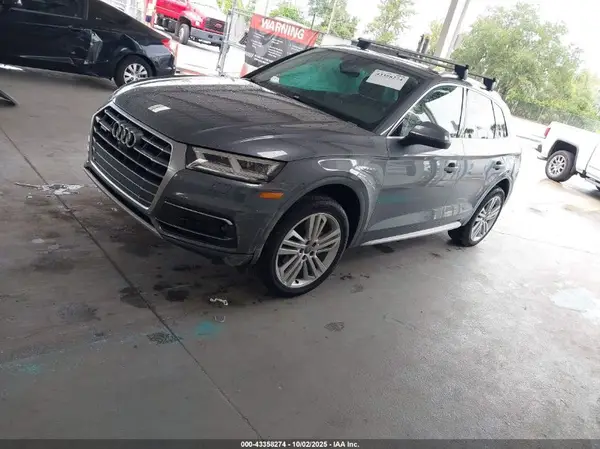 WA1CNBFY4J2161832 2018 AUDI Q5 - Image 2