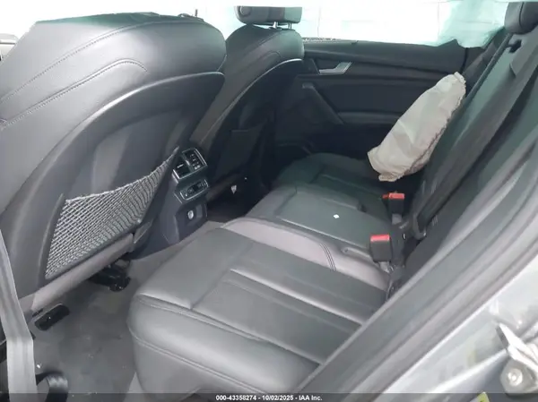 WA1CNBFY4J2161832 2018 AUDI Q5 - Image 8