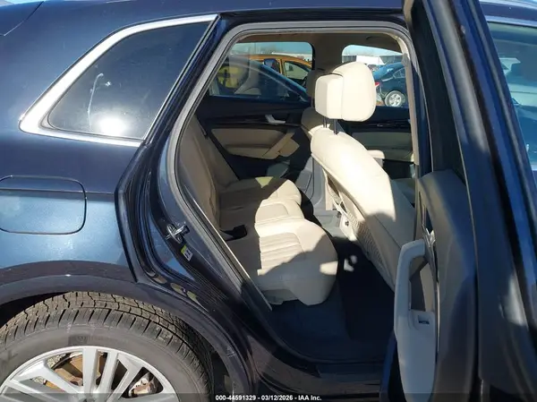 WA1CNBFY4J2236089 2018 AUDI Q5 - Image 8
