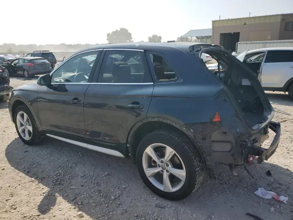 WA1CNBFY5L2075867 2020 AUDI Q5 - Image 2