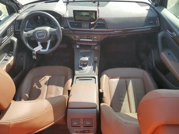 WA1CNBFY5L2075867 2020 AUDI Q5 - Image 8