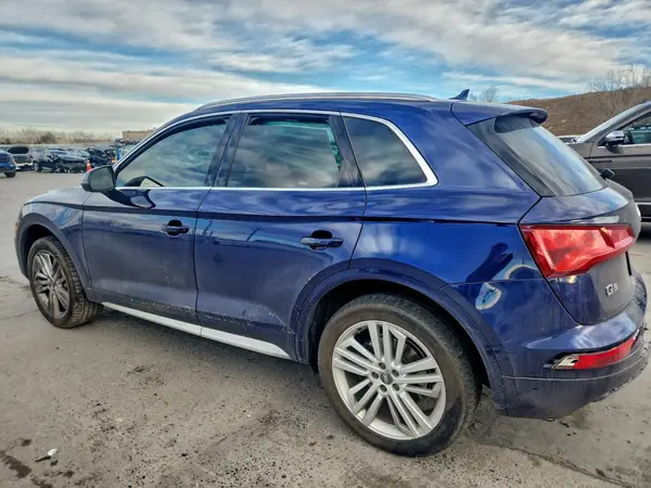 WA1CNBFY6J2079441 2018 AUDI Q5 - Image 2