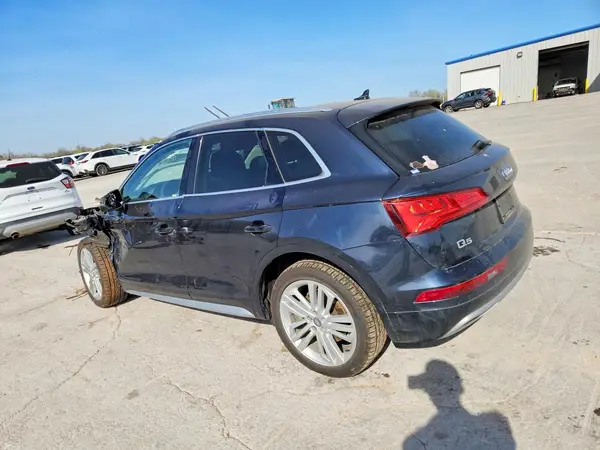 WA1CNBFY6J2127083 2018 AUDI Q5 - Image 2