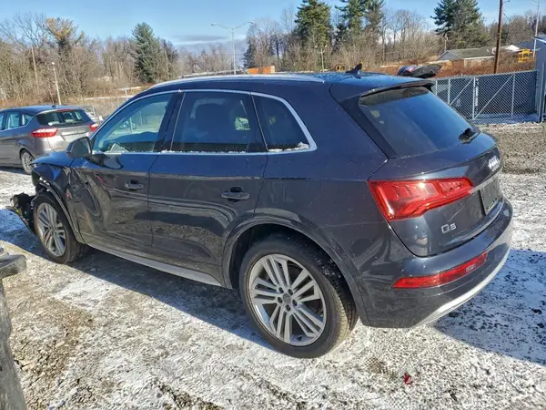 WA1CNBFY6K2036669 2019 AUDI Q5 - Image 2