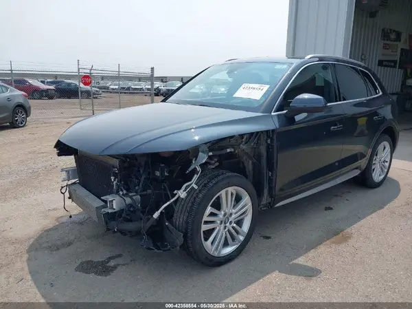 WA1CNBFY7J2062678 2018 AUDI Q5 - Image 2