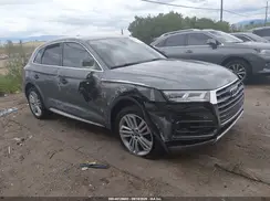 WA1CNBFY8J2043718 2018 AUDI Q5