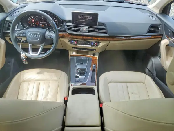 WA1CNBFY8J2121821 2018 AUDI Q5 - Image 8