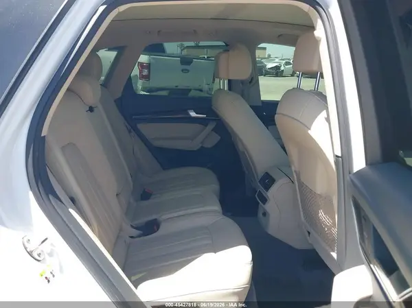 WA1CNBFY9J2036695 2018 AUDI Q5 - Image 8