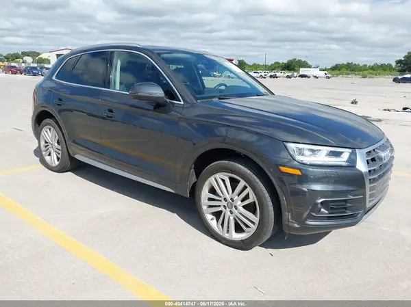 WA1CNBFYXJ2102414 2018 AUDI Q5 - Image 1