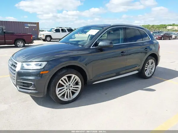 WA1CNBFYXJ2102414 2018 AUDI Q5 - Image 2