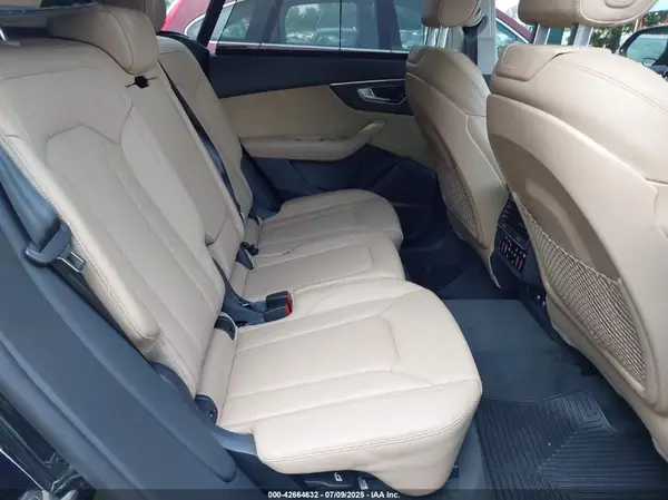 WA1CVAF10KD035678 2019 AUDI Q8 - Image 8