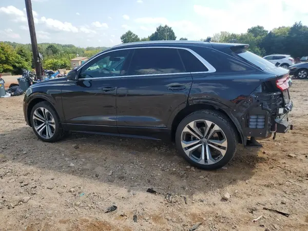 WA1CVAF11KD006822 2019 AUDI Q8 - Image 2