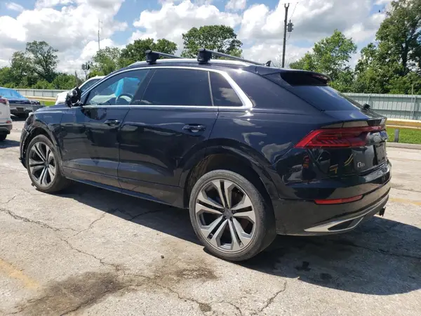 WA1CVAF11KD015407 2019 AUDI Q8 - Image 2