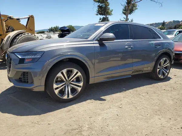 WA1CVAF11MD035322 2021 AUDI Q8 - Image 1