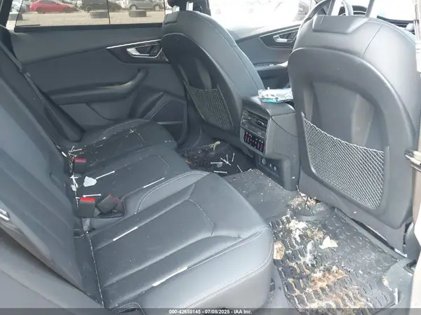 WA1CVAF12KD008367 2019 AUDI Q8 - Image 8