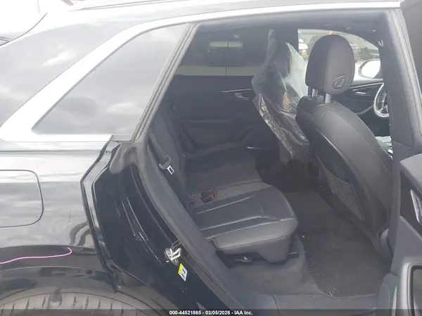 WA1CVAF12KD024942 2019 AUDI Q8 - Image 8