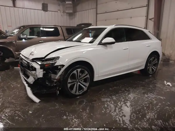 WA1CVAF12KD032250 2019 AUDI Q8 - Image 2