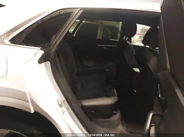 WA1CVAF12KD032250 2019 AUDI Q8 - Image 8