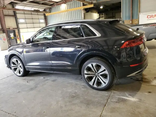 WA1CVAF12KD045421 2019 AUDI Q8 - Image 2