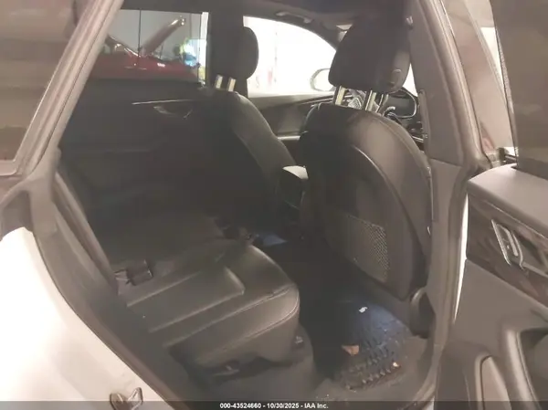 WA1CVAF13KD007115 2019 AUDI Q8 - Image 8
