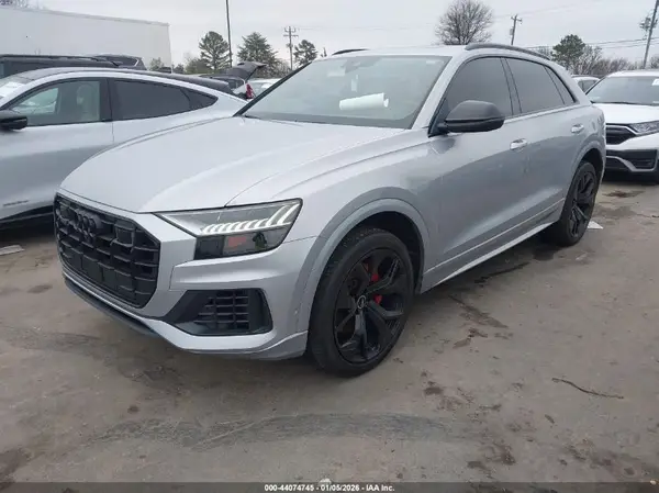 WA1CVAF13KD012475 2019 AUDI Q8 - Image 2
