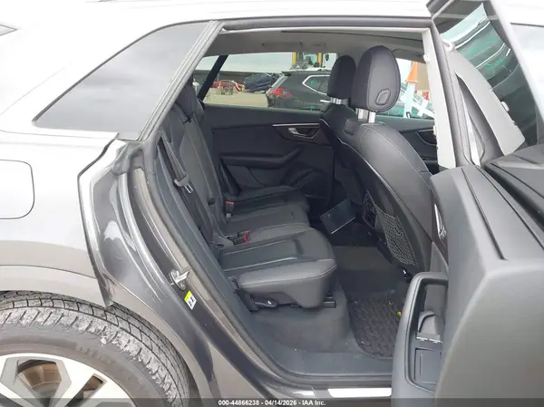 WA1CVAF13KD014999 2019 AUDI Q8 - Image 8
