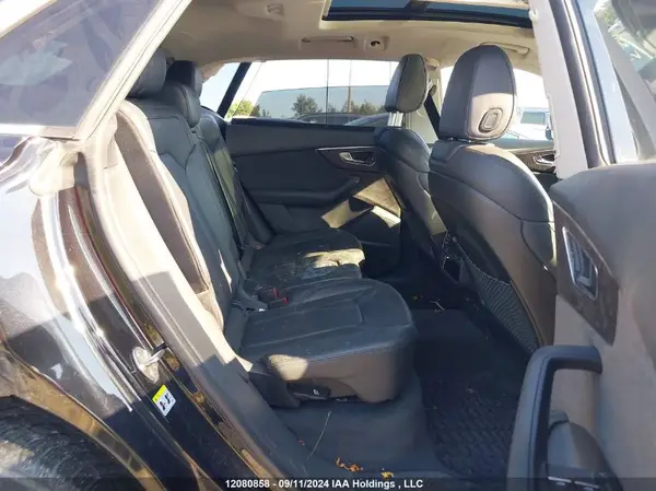 WA1CVAF13KD028093 2019 AUDI Q8 - Image 8