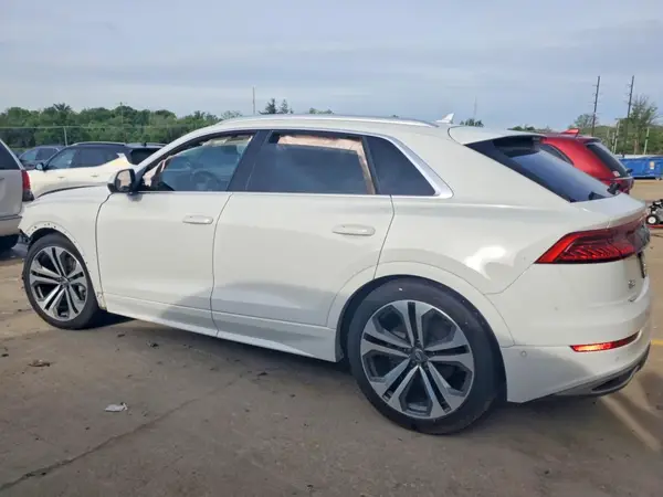 WA1CVAF13KD041295 2019 AUDI Q8 - Image 2