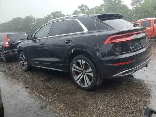 WA1CVAF13KD045377 2019 AUDI Q8 - Image 2