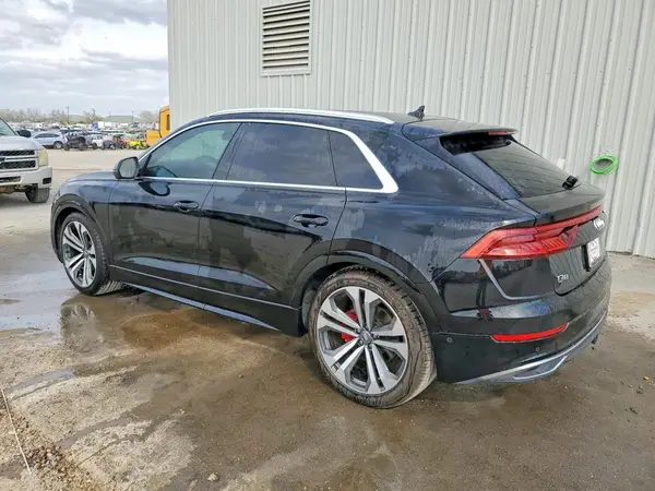 WA1CVAF16KD012244 2019 AUDI Q8 - Image 2