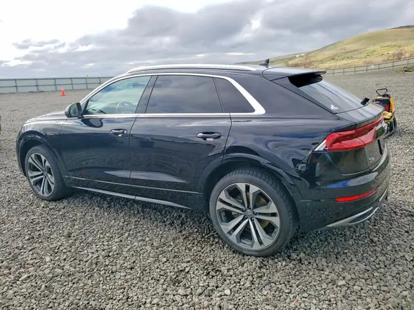 WA1CVAF16KD033708 2019 AUDI Q8 - Image 2