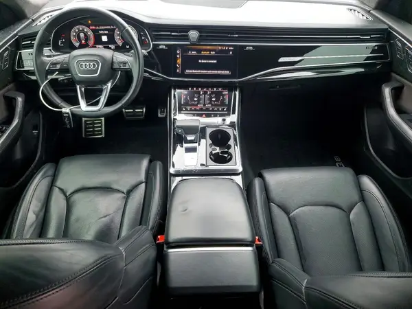 WA1CVAF17KD044829 2019 AUDI Q8 - Image 8