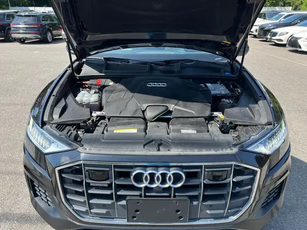 WA1CVAF18KD015257 2019 AUDI Q8 - Image 8