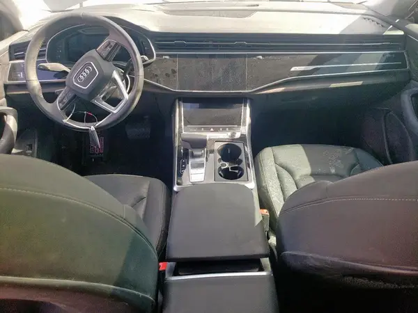 WA1CVAF18KD029594 2019 AUDI Q8 - Image 8